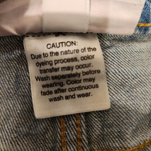 INGRID & ISABEL ISABEL Maternity Lt Wash Denim Distressed Shorts Boho Womens 2 - Picture 5 of 10